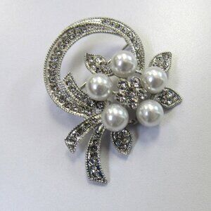 Silver Rhinestone Crystal Pearl Abstract Design Pin Brooch Wedding Bridal Gift